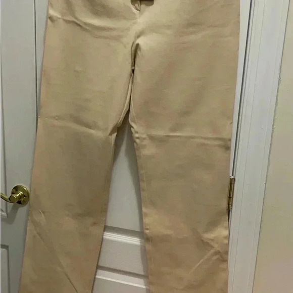 ST.John brand new beige color, jeans, pants, soft and stretchy. Amazing … - Picture 2 of 13
